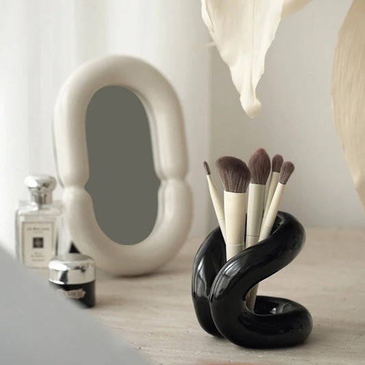 Ceramic Makeup Brush Holder - Vanilla Shadows
