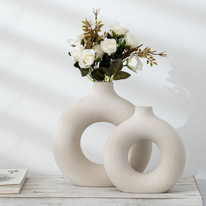 Beige Donut Vase – Modern Sculptural Ceramic Decor